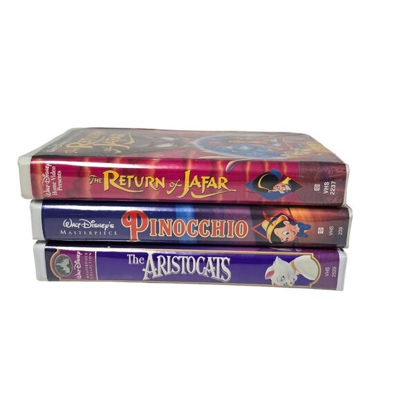 Walt Disney Classics VHS Clamshell Lot Pinocchio Aristocats & Return Of Jafar - Picture 15 of 16